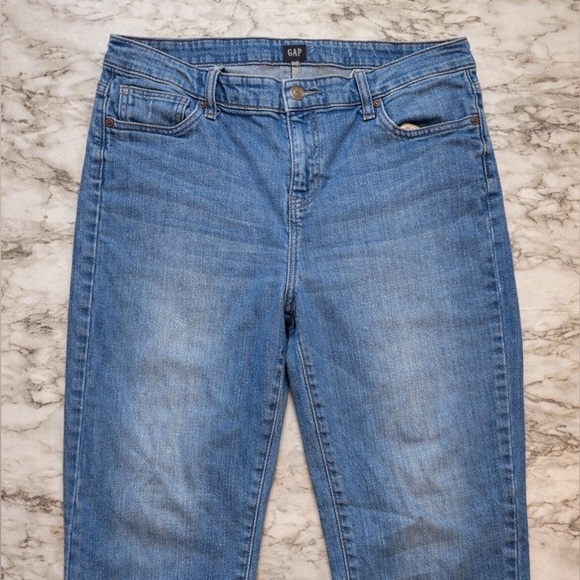 GAP Denim - GAP Mid Rise Straight Leg Jeans Size 14 Medium Wash Stretch Denim Classic Fit
